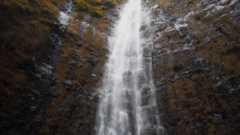 Waterfall-Hawaii-water-falling-from-high-up