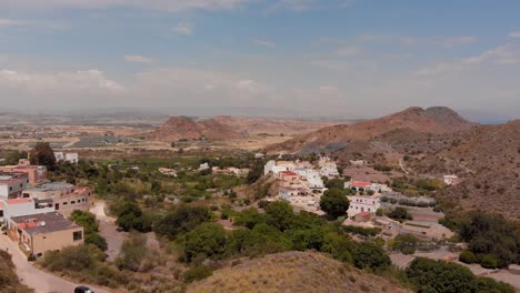 El-Pueblo-Blanco-De-Mojácar-Durante-El-Día