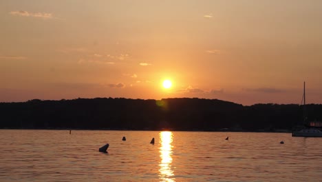 Sunset-at-Lake-Geneva-Wisconsin-USA