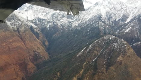 Volando-A-Través-De-La-Cordillera-Del-Himalaya-En-Un-Avión