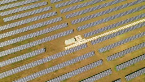 Aerial-flying-up-footage-of-a-solar-power-plant-in-Dobre-Pole,-Czech-Republic