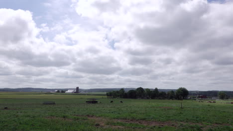 Das-Schöne-Hügelige-Landwirtschaftsland-Von-Lancaster-County-Ist-Auch-Als-Amish-Country-Bekannt