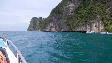 Phi-Phi-islands-taxi-boat-sail-to-Viking-cave