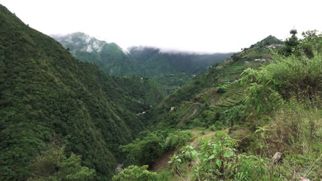 Las-Hermosas-Colinas-Y-Valles-Verdes-De-Las-Estribaciones-Del-Himalaya-De-Nepal