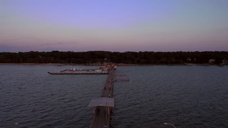 Dröhnen-Des-Fairhope-Municipal-Pier-In-Der-Mobile-Bay-Während-Des-Sonnenuntergangs