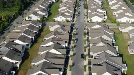 Aerial-truck-right-reveals-hundreds-of-nearly-identical-cookie-cutter-homes-in-suburban-America