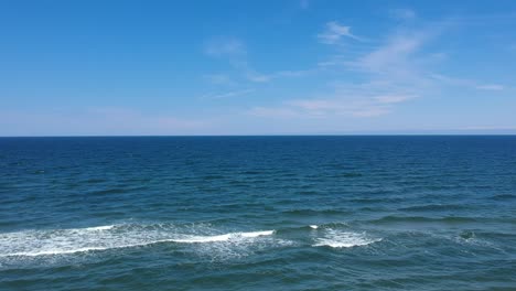 View-of-the-calm-Baltic-Sea-and-small-waves