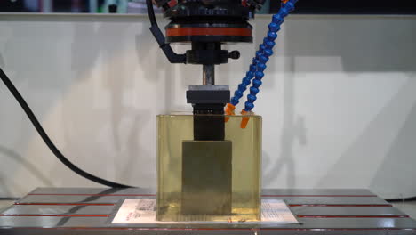Clamp-Device-in-water-machine