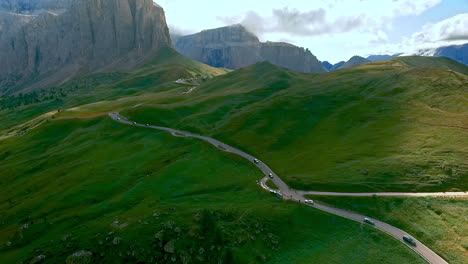 Cars-coming-down-the-winding-Sella-Joch-pass-road-in-the-Italian-Dolomites