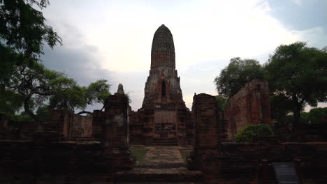 Schöne-Alte-Architektur-Historisch-Von-Ayutthaya-In-Thailand