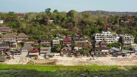 The-town-of-Bingin-at-the-cliffs-of-Uluwatu-during-low-tide