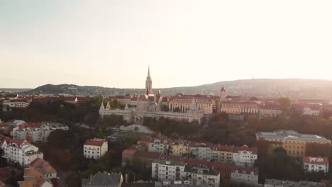 Aerial-4K-footage-from-the-city-of-Budapest,-100Mbps