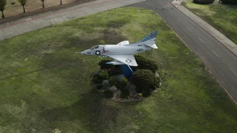 Un-Gran-Avión-De-Combate-En-Exhibición