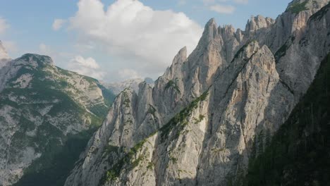 Dolomiten-Luft-Drohne-Berge-Wildnis-Reise-Wild