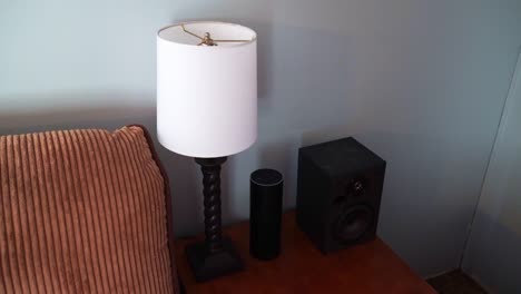 A-lamp-turns-on-and-off-with-home-automation