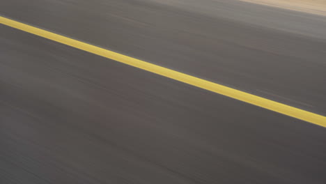 Yellow-line-on-the-road