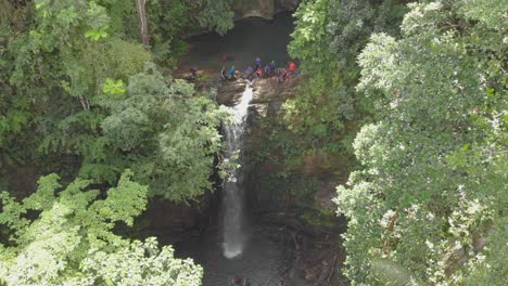 La-Cascada-De-Avocat-Se-Encuentra-En-La-Cordillera-Del-Norte-De-Trinidad-Y-Tobago