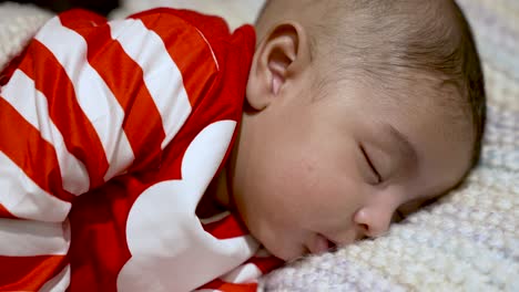 Cute-and-adorable-baby-sleeping,-closeup