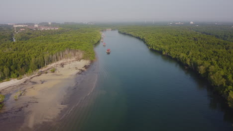 Drohnenansicht-Des-Flusses-Bagan-Lalang,-Sepang,-Selangor,-Malaysia
