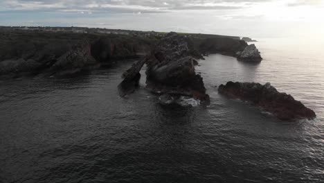 Bow-Fiddle-Rock-from-a-drone