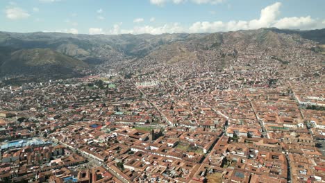 High-up-view-of-Cusco,-Peru-on-a-sunny-day
