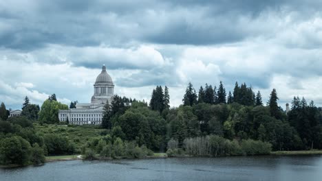 wide-shot-of-Washington-State-Capitol-building