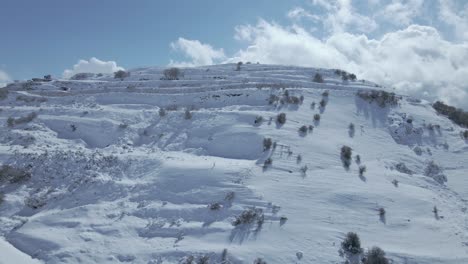 Aufsteigend-Schoss-Die-Seite-Des-Skigebiets-Auf-Den-Berg-Hermon-Hinauf