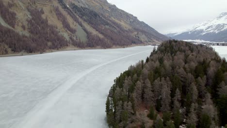 Frozen-lake-silvaplana-in-the-Swiss-alps