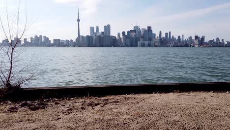 Blick-Auf-Die-Skyline-Von-Toronto-Von-Den-Toronto-Islands