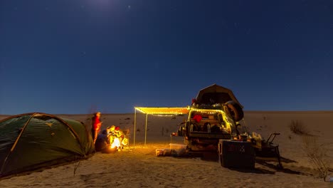 camping-under-a-starry-sky-in-the-middle-of-the-desert-is-what-a-weekend-should-be-like