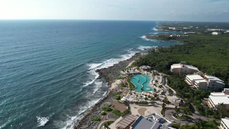 Aerial-View-of-Luxury-Seaside-Resort-and-Caribbean-Sea,-Playa-Del-Carmen,-Mexico