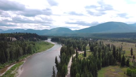 North-Fork-Flathead-River-Mit-Gletscher-NP---Drohne-4