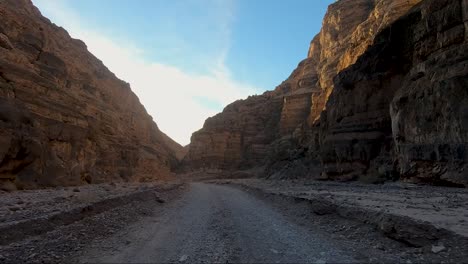 Titus-Canyon-4x4-Todoterreno-En-El-Parque-Nacional-Del-Valle-De-La-Muerte