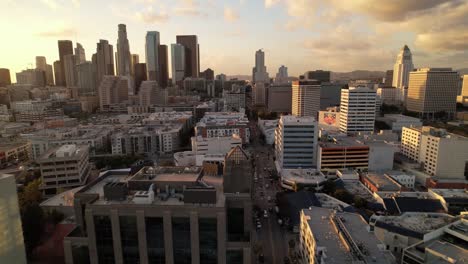 Los-Angeles-Skyline-at-sunset