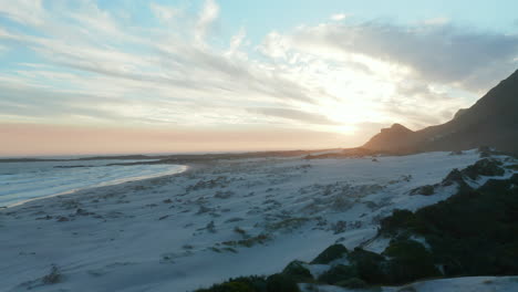 Snowy-Landscape-In-Betty's-Bay-On-The-Overberg-Coast-Of-Western-Cape,-South-Africa-On-A-Cold-Winter-Sunrise