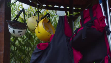 Whitewater-River-Rafting-Equipment-in-Costa-Rica-Helmets-Life-Jackets-and-Paddles