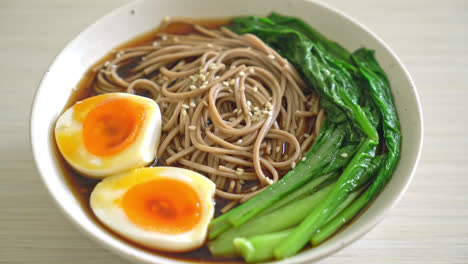 ramen-noodles-with-egg-and-vegetable---vegan-or-vegetarian-food-style