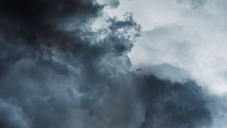Tormenta-Animada-En-Nubes-Cumulonimbus-En-El-Cielo