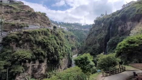 Heiligtum-Las-Lajas-In-Kolumbien