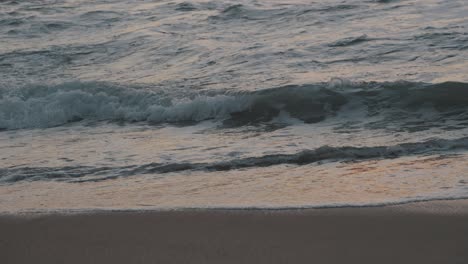Waves-of-the-pacific-ocean-in-sandy-beach-of-La-Punta,-Mexico