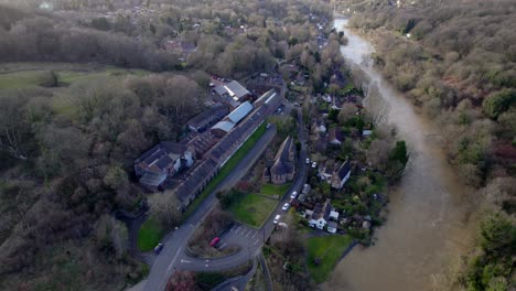 Houses-in-danger-of-being-flooded-Ironbridge-gorge-England-Uk-done-view