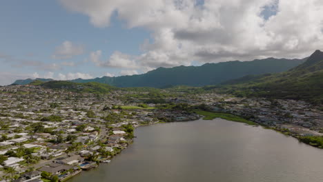 Panoramic-view-of-beautiful-neighborhood-in-Kailua-on-the-island-of-Oahu-in-Hawaii-with-Ka'elepulu-pond