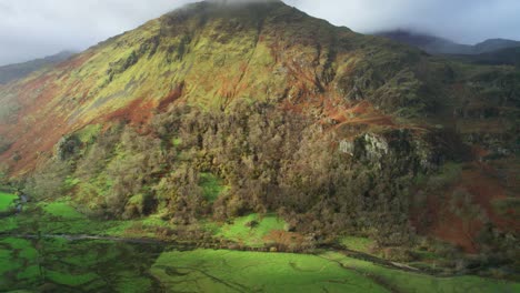 Atemberaubende-Berglandschaft-Im-Snowdonia-nationalpark,-Wales---Antenne