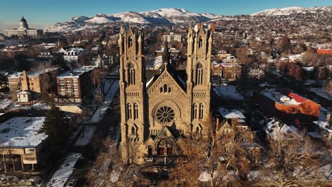 Beautiful-Aerial-and-Establishment-Shot-of-The-Cathedral-of-the-Madeleine-in-Downtown-Salt-Lake-City-Utah---Aerial-Forward-Movement