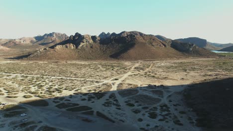 Panoramic-view-of-the-mountains-and-desert-landscape,-Playa-El-Telocote-in-Baja-California-Sur,-Mexico