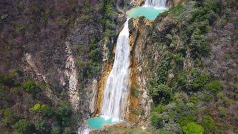 El-Chiflon-Waterfall-in-Chiapas-Mexico,-4K-aerial-arc-shot