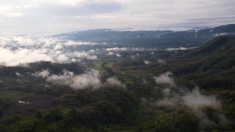 Chiapas-regenwaldlandschaft-In-Mexiko,-Hügeliges-Dschungelgelände,-Luftbild