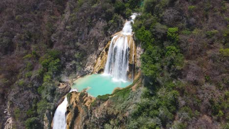 El-Chiflon-Waterfall-cascading-down-mountain-in-Chiapas-Mexico,-4K-aerial-view