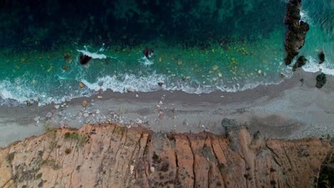 Aerial-view-of-a-rocky-shoreline