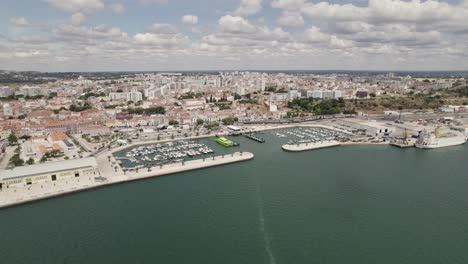 High-angle-view-of-Doca-do-Comércio-marina-and-city-in-Setubal,-Portugal